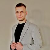 Portrait photo of Lukasz Siercha