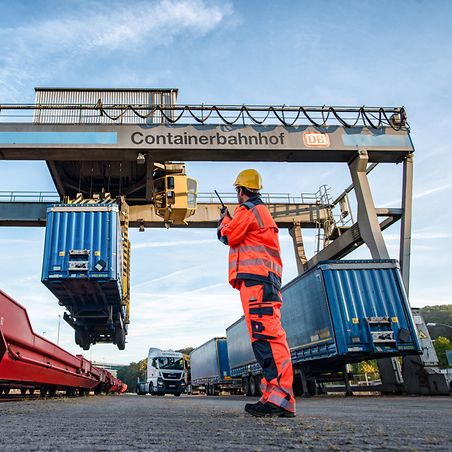 Intermodal_stage